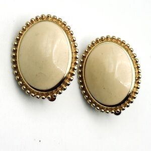 Trifari Vintage Gold & Crème Button Beaded Edge Clip On Earrings